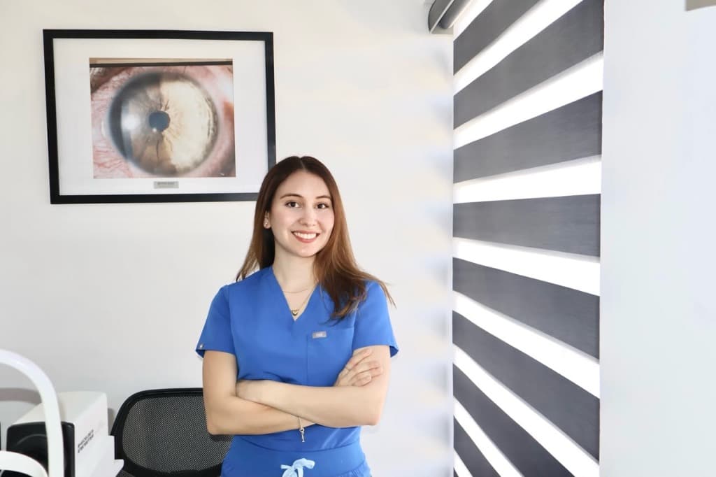 Dra. Vanessa Tirado González - Especialista en Glaucoma y Catarata